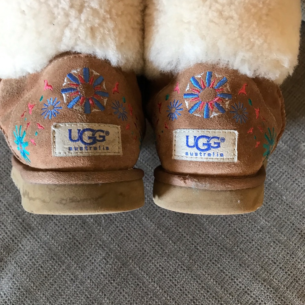Embroidered UGG’s - Picture 6 of 7